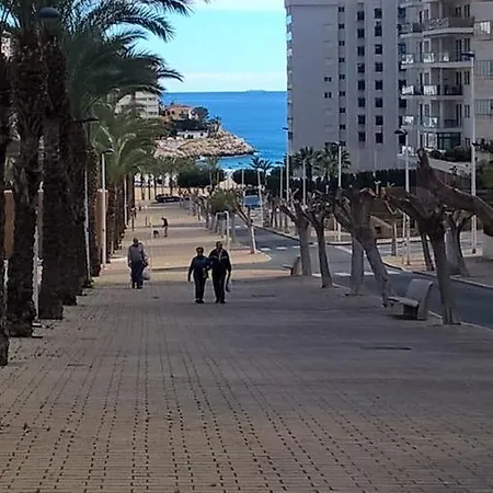 Benidorm Con Piscina En La Playa Cala de Finestrat